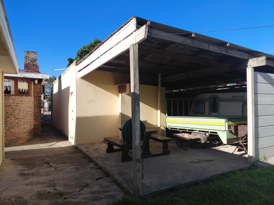 4 Bedroom Property for Sale in Despatch Central Eastern Cape